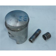 PISTON WITH RINGS - 175 CCM
